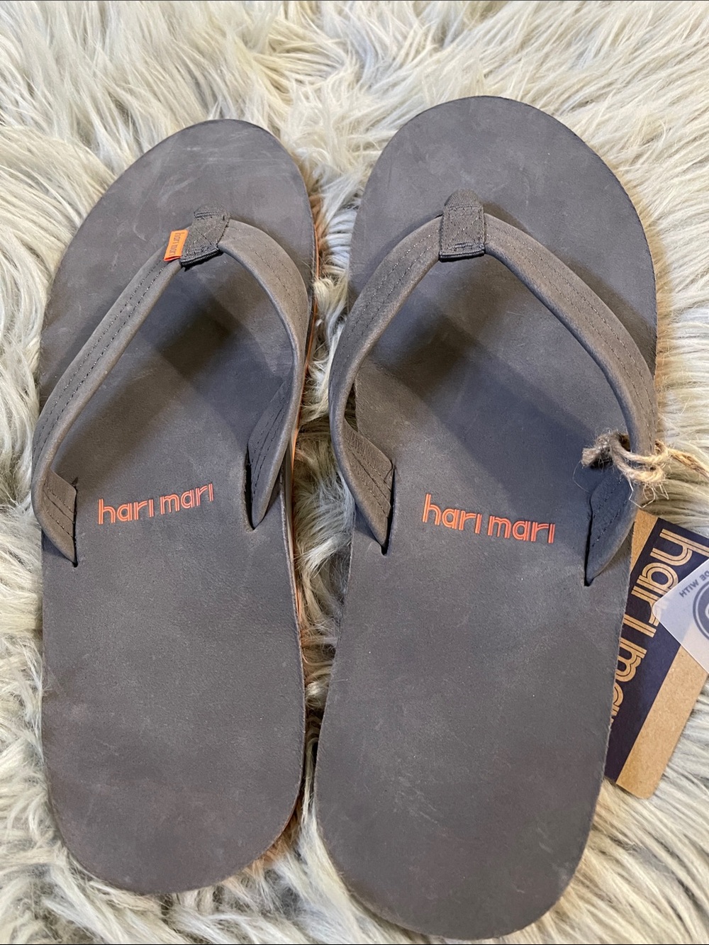 Hari Mari Men’s Gray Flip Sandals with Orange Accent - Picture 5 of 6